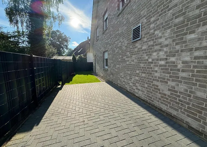 Apartment Haushaelfte Naehe Volksparkstadion In