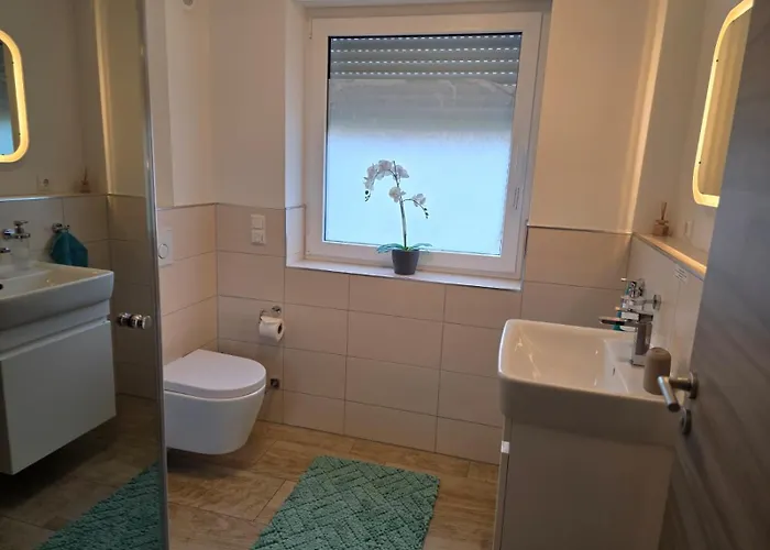 Haushaelfte Naehe Volksparkstadion In Apartment Hamburg